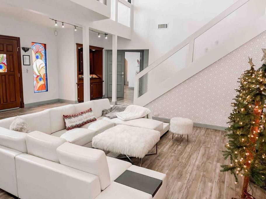 *Entertainment Villa* 5Min To Strip Optional Heated Pool Jacuzzi! Las Vegas Bagian luar foto